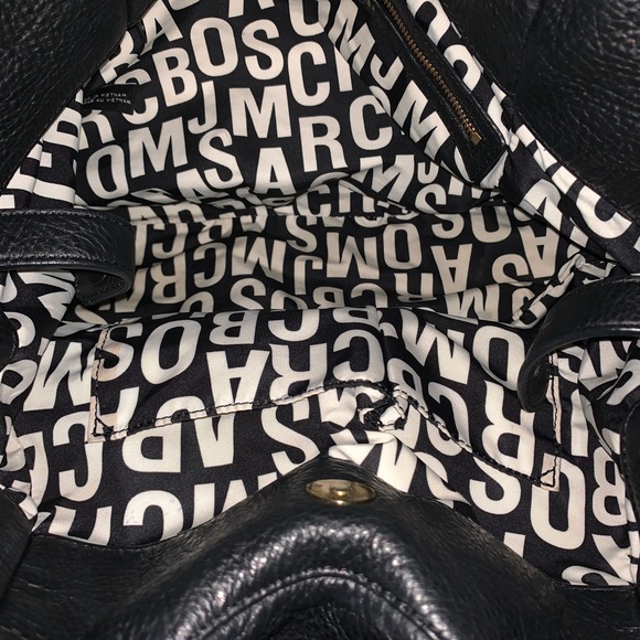 Marc Jacobs Classic Q Black on Black - Picture 9 of 10